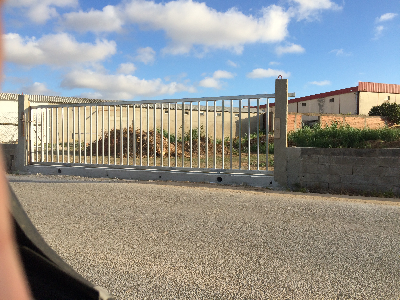 PORTÃO EM LOURINHÃ